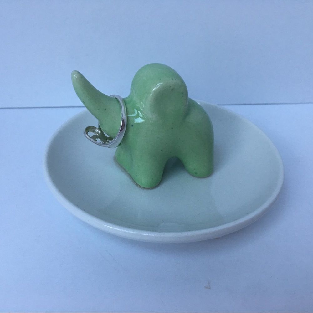 Elephant Ring Jewelry Dish - Picture 3 of 5